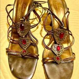 Donald Pliner womencouture sandals